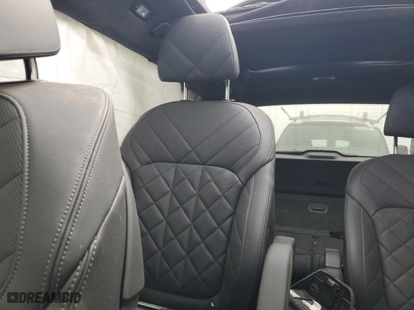 2025 BMW X7 xDrive40i with VIN 5UX23EM0XS9W34615, listed as a Copart auction lot 49851755 with 0 mi miles and Salvage Title. Bid and sale history available at carsss.com. Image 10.