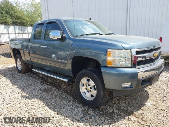2007 Chevrolet Silverado 1500 LT w/2LT with VIN 2GCEC19J771643877, listed as a IAAI auction lot 41952197 with 160,375 mi miles. Bid and sale history available at carsss.com. Image 1.