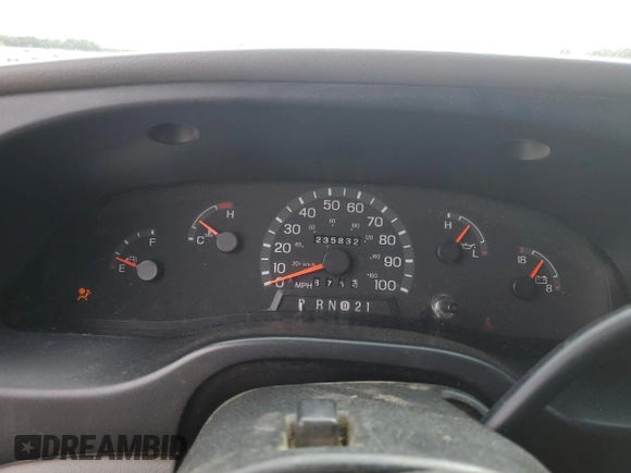 1998 Ford Econoline Wagon XL z VIN 1FBSS31L0WHC02316, wystawiony jako Copart lot #76501784 z przebiegiem 235 832 mil mil oraz Szkoda całkowita • Salvage title. Historia ofert i sprzedaży dostępna na DreamBid. Obrazek 9.
