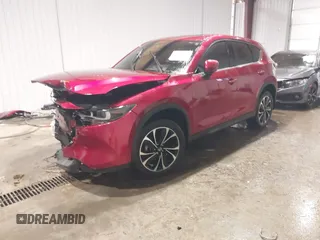 2022 Mazda CX-5 2.5 S Premium Package with VIN JM3KFBDMXN0548912, listed as a IAAI auction lot 41626826 with 33,020 mi miles. Bid and sale history available at carsss.com. Image 2.
