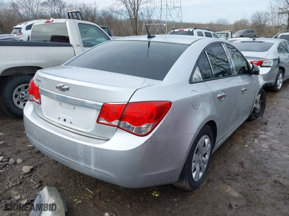 2013 Chevrolet Cruze LS with VIN 1G1PA5SH2D7243942, listed as a IAAI auction lot 41651301 with 147,151 mi miles. Bid and sale history available at carsss.com. Image 4.