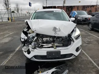 2019 Ford Escape SE with VIN 1FMCU0GD5KUB04825, listed as a Copart auction lot 48817285 with 38,902 mi miles and Salvage Title. Bid and sale history available at carsss.com. Image 5.
