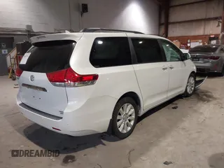 2011 Toyota Sienna XLE with VIN 5TDDK3DC8BS013015, listed as a IAAI auction lot 41445174 with 127,109 mi miles. Bid and sale history available at carsss.com. Image 4.