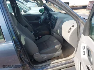 2001 Ford Escape XLT with VIN 1FMYU03181KC56156, listed as a IAAI auction lot 41231100 with 262,875 mi miles. Bid and sale history available at carsss.com. Image 5.