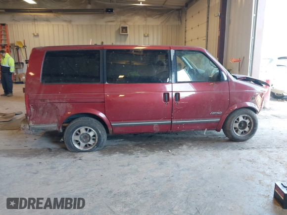 1997 Chevrolet Astro z VIN 1GNDM19WXVB131278, wystawiony jako IAAI lot #42231868 z przebiegiem 271 239 mil mil oraz . Historia ofert i sprzedaży dostępna na DreamBid. Obrazek 13.