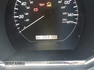 2005 Lexus RX 330 z VIN 2T2HA31U75C056769, wystawiony jako IAAI lot #42520955 z przebiegiem 269 198 mil mil oraz . Historia ofert i sprzedaży dostępna na DreamBid. Obrazek 7.