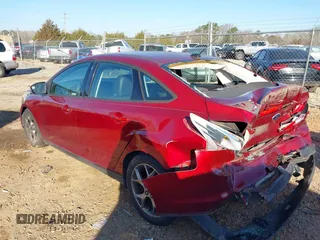 2014 Ford Focus SE с VIN 1FADP3F25EL231270, выставлен на аукционе IAAI как лот 41782043 с пробегом 123 836 миль миль и . История ставок и продаж доступна на DreamBid. Изображение 3.