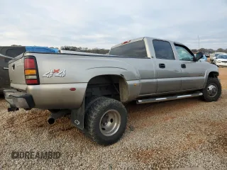 2002 Chevrolet Silverado 3500 LT with VIN 1GCJK33152F107596, listed as a Copart auction lot 82113704 with 194,341 mi miles and Salvage Title. Bid and sale history available at carsss.com. Image 3.