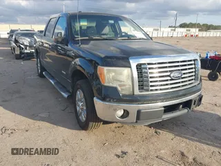 2012 Ford F-150 XL with VIN 1FTFW1CT6CKD95525, listed as a IAAI auction lot 41488859 with 211,859 mi miles. Bid and sale history available at carsss.com. Image 1.