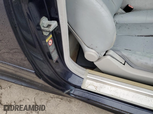 2001 Mercedes-Benz CLK 320/430 z VIN WDBLK70G81T062614, wystawiony jako Copart lot #74614314 z przebiegiem Nie podano mil oraz Szkody całkowita. Historia ofert i sprzedaży dostępna na DreamBid. Obrazek 12.