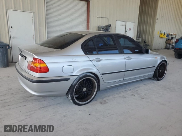 2002 BMW 3 Series 325i z VIN WBAET37442NG70535, wystawiony jako Copart lot #57361055 z przebiegiem Nie podano mil oraz Czysty tytuł • Clean title. Historia ofert i sprzedaży dostępna na DreamBid. Obrazek 3.
