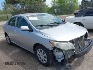 2010 Toyota Corolla z VIN 1NXBU4EE0AZ286950, wystawiony jako IAAI lot #42287560 z przebiegiem 131 026 mil mil oraz . Historia ofert i sprzedaży dostępna na DreamBid. Obrazek 1.