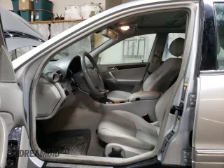 2006 Mercedes-Benz C 280 Luxury with VIN WDBRF92H16F762884, listed as a Copart auction lot 44983775 with 152,179 mi miles and Salvage Title. Bid and sale history available at DreamBid. Image 7.