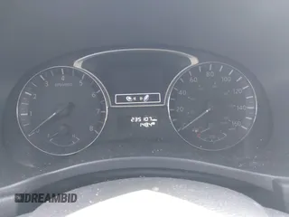 2014 Nissan Pathfinder SV with VIN 5N1AR2MM1EC682262, listed as a IAAI auction lot 42132205 with 235,107 mi miles. Bid and sale history available at carsss.com. Image 7.