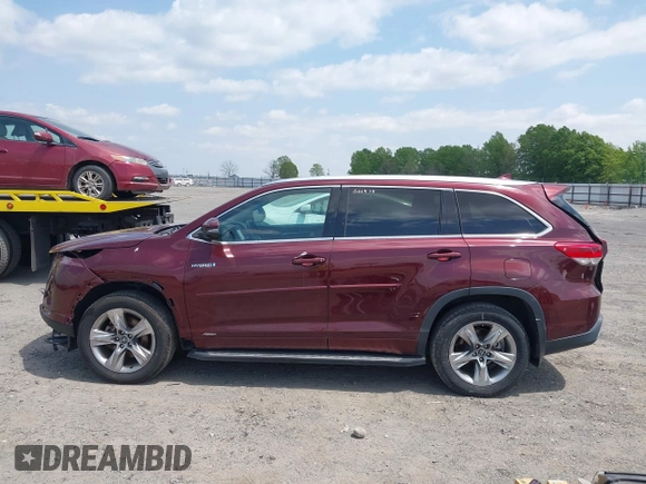 2018 Toyota Highlander Hybrid Limited with VIN 5TDDGRFH7JS046664, listed as a IAAI auction lot 42011413 with 81,374 mi miles and . Bid and sale history available at DreamBid. Image 15.
