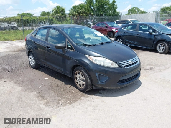 2013 Ford Fiesta SE z VIN 3FADP4BJ8DM218657, wystawiony jako IAAI lot #42361329 z przebiegiem 96 547 mil mil oraz . Historia ofert i sprzedaży dostępna na DreamBid. Obrazek 1.