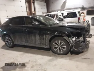 2024 Lexus RZ 300e Premium z VIN JTJABABB4RA001496, wystawiony jako IAAI lot #41402646 z przebiegiem 4 819 mil mil oraz . Historia ofert i sprzedaży dostępna na DreamBid. Obrazek 13.