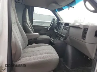 2007 Chevrolet Express Cargo z VIN 1GCHG35U971124896, wystawiony jako Copart lot #47493975 z przebiegiem Nie podano mil oraz Czysty tytuł • Clean title. Historia ofert i sprzedaży dostępna na DreamBid. Obrazek 10.