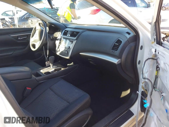 2016 Nissan Altima SV with VIN 1N4AL3APXGC211956, listed as a IAAI auction lot 41332338 with 115,309 mi miles and . Bid and sale history available at DreamBid. Image 5.