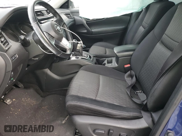 2017 Nissan Rogue S with VIN JN8AT2MV4HW027809, listed as a Copart auction lot 71793842 with 68,461 mi miles and . Bid and sale history available at DreamBid. Image 7.