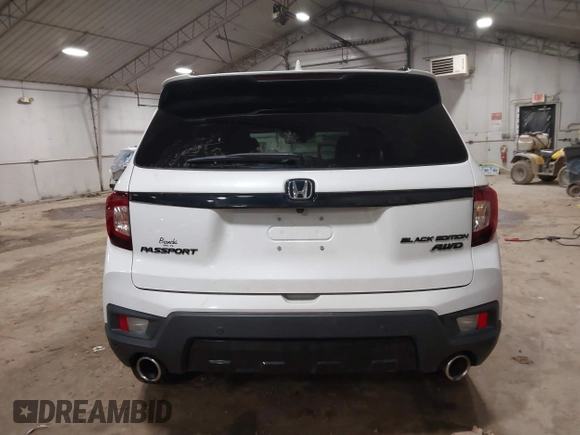 2024 Honda Passport Black Edition with VIN 5FNYF8H86RB001825, listed as a IAAI auction lot 41019497 with 15,884 mi miles and . Bid and sale history available at DreamBid. Image 16.