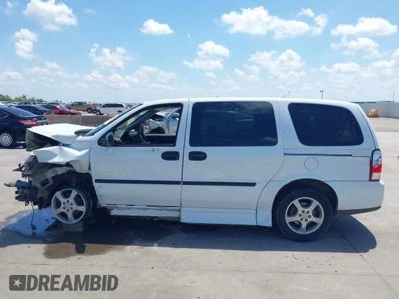 2008 Chevrolet Uplander LS Fleet z VIN 1GBDV13W48D100037, wystawiony jako IAAI lot #42096303 z przebiegiem 176 590 mil mil oraz . Historia ofert i sprzedaży dostępna na DreamBid. Obrazek 15.