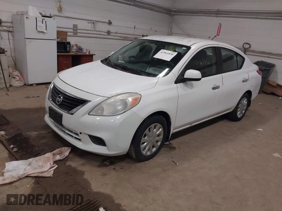 2012 Nissan Versa S with VIN 3N1CN7AP0CL885524, listed as a IAAI auction lot 41961850 with 167,906 mi miles. Bid and sale history available at carsss.com. Image 2.