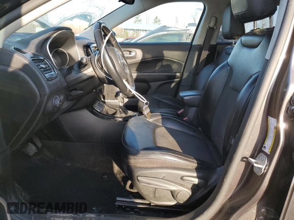 2020 Jeep Compass Altitude with VIN 3C4NJCBB9LT176748, listed as a Copart auction lot 50123145 with 87,018 mi miles and Clean Title. Bid and sale history available at carsss.com. Image 7.