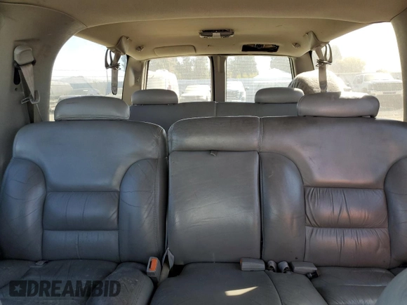 1999 Chevrolet Suburban with VIN 1GNGK26R5XJ513945, listed as a Copart auction lot 73673314 with 198,656 mi miles and Clean Title. Bid and sale history available at carsss.com. Image 10.
