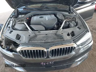 2019 BMW 5 Series 530i z VIN WBAJA5C52KWW20562, wystawiony jako IAAI lot #42075298 z przebiegiem Nie podano mil oraz . Historia ofert i sprzedaży dostępna na DreamBid. Obrazek 10.