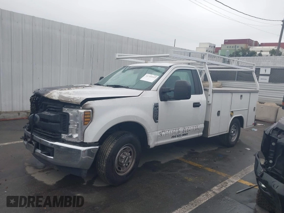 2019 Ford Super Duty F-250 SRW XL with VIN 1FDBF2A60KEC36428, listed as a IAAI auction lot 41735313 with 1 mi miles. Bid and sale history available at carsss.com. Image 13.