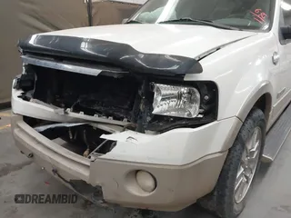 2008 Ford Expedition EL Eddie Bauer with VIN 1FMFK18538LA60838, listed as a IAAI auction lot 41456310 with 201,597 mi miles. Bid and sale history available at carsss.com. Image 6.