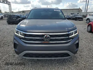 2022 Volkswagen Atlas SEL with VIN 1V2BP2CA8NC502506, listed as a Copart auction lot 70981634 with 34,960 mi miles and Salvage title. Bid and sale history available at DreamBid. Image 5.