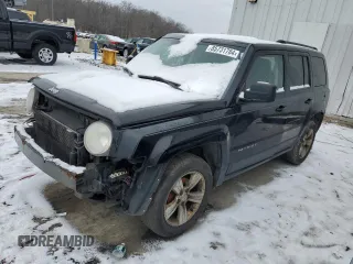 2014 Jeep Patriot Latitude z VIN 1C4NJRFB8ED788901, wystawiony jako Copart lot #85731784 z przebiegiem 182 260 mil mil oraz Szkoda całkowita • Salvage title. Historia ofert i sprzedaży dostępna na DreamBid. Obrazek 1.