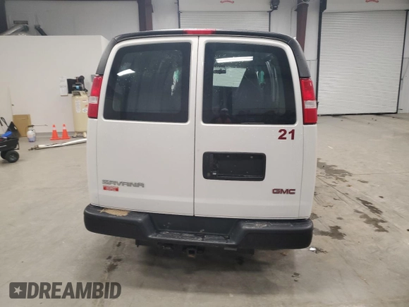 2022 GMC Savana Cargo z VIN 1GTW7AFP3N1290963, wystawiony jako Copart lot #45167374 z przebiegiem 43 924 mil mil oraz Szkoda całkowita • Salvage title. Historia ofert i sprzedaży dostępna na DreamBid. Obrazek 6.