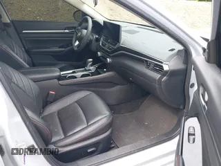 2024 Nissan Altima SR z VIN 1N4BL4CV0RN325574, wystawiony jako IAAI lot #42156140 z przebiegiem 19 715 mil mil oraz . Historia ofert i sprzedaży dostępna na DreamBid. Obrazek 5.