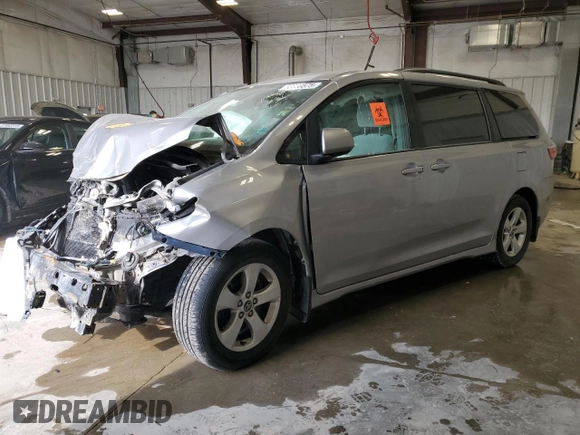 2018 Toyota Sienna LE Auto Access Seat with VIN 5TDKZ3DC5JS908821, listed as a Copart auction lot 52030575 with 78,114 mi miles and Non Repairable. Bid and sale history available at carsss.com. Image 1.