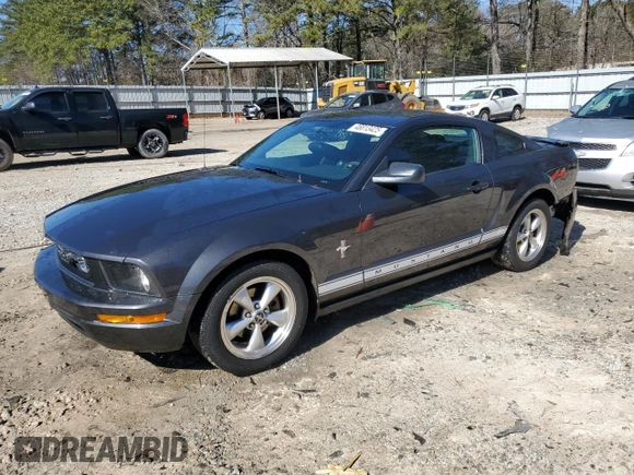 2007 Ford Mustang Deluxe with VIN 1ZVFT80NX75232594, listed as a Copart auction lot 46813425 with 177,026 mi miles and Salvage Title. Bid and sale history available at carsss.com. Image 1.