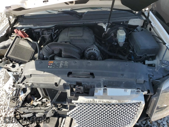 2013 GMC Yukon SLT with VIN 1GKS2CE04DR339542, listed as a Copart auction lot 48569335 with 211,132 mi miles and Salvage Title. Bid and sale history available at carsss.com. Image 13.