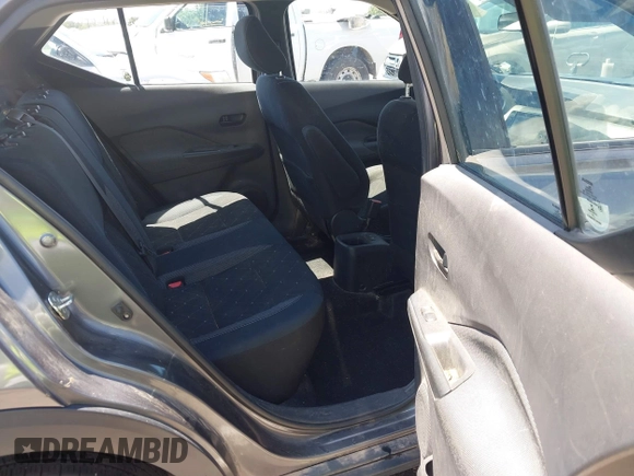 2019 Nissan Kicks SV with VIN 3N1CP5CU8KL558448, listed as a IAAI auction lot 39982447 with 48,125 mi miles and . Bid and sale history available at DreamBid. Image 8.