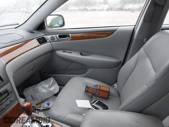 2005 Lexus ES 350 z VIN JTHBA30G855085750, wystawiony jako IAAI lot #42330414 z przebiegiem 131 956 mil mil oraz . Historia ofert i sprzedaży dostępna na DreamBid. Obrazek 5.
