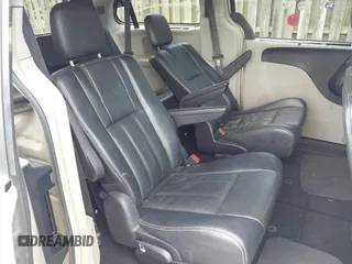 2014 Chrysler Town & Country Touring with VIN 2C4RC1BG2ER413257, listed as a IAAI auction lot 42181370 with 163,374 mi miles and . Bid and sale history available at DreamBid. Image 8.