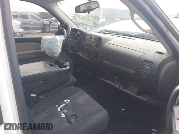 2013 Chevrolet Silverado 1500 LT with VIN 3GCPCSE02DG170890, listed as a IAAI auction lot 41462129 with 140,958 mi miles and . Bid and sale history available at DreamBid. Image 5.