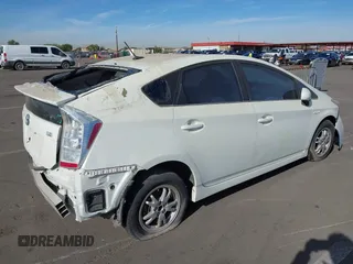 2010 Toyota Prius II with VIN JTDKN3DU2A0117959, listed as a IAAI auction lot 40957379 with 399,277 mi miles and . Bid and sale history available at carsss.com. Image 4.