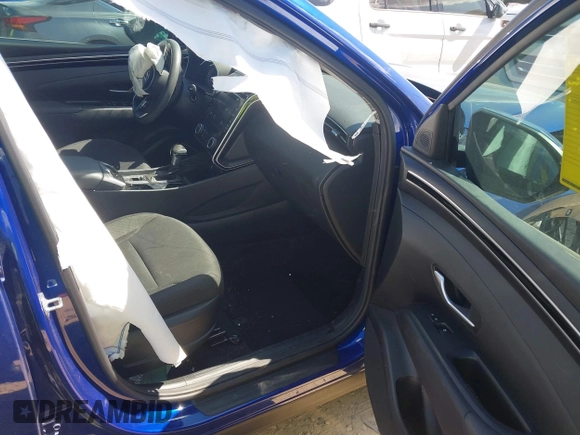 2022 Hyundai Tucson SEL with VIN 5NMJB3AE3NH059349, listed as a IAAI auction lot 42330576 with 27,010 mi miles and . Bid and sale history available at DreamBid. Image 5.