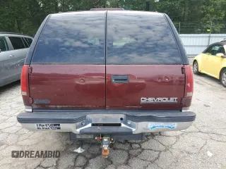 1998 Chevrolet Suburban with VIN 1GNEC16R6WJ357136, listed as a Copart auction lot 62788285 with 3,593,212 mi miles and Clean title. Bid and sale history available at DreamBid. Image 6.