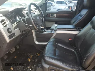 2012 Ford F-150 XL z VIN 1FTFW1CT1CKE29242, wystawiony jako Copart lot #53839565 z przebiegiem 178 154 mil mil oraz Szkody całkowita. Historia ofert i sprzedaży dostępna na DreamBid. Obrazek 7.