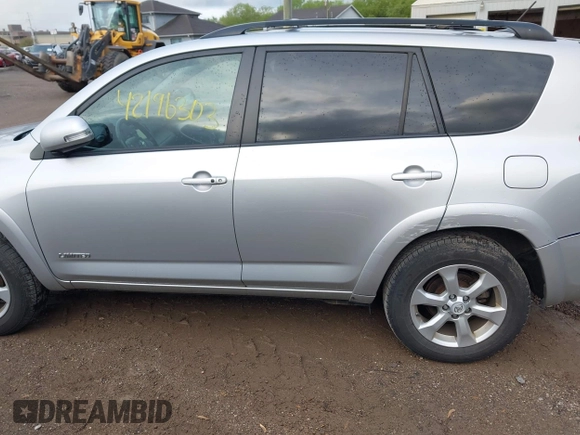2012 Toyota RAV4 Limited with VIN 2T3DF4DVXCW262203, listed as a IAAI auction lot 42196303 with 154,302 mi miles. Bid and sale history available at carsss.com. Image 14.
