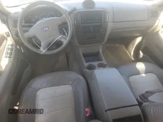 2004 Ford Explorer z VIN 1FMZU84W34ZA95465, wystawiony jako Copart lot #49528345 z przebiegiem 161 152 mil mil oraz Czysty tytuł • Clean title. Historia ofert i sprzedaży dostępna na DreamBid. Obrazek 8.
