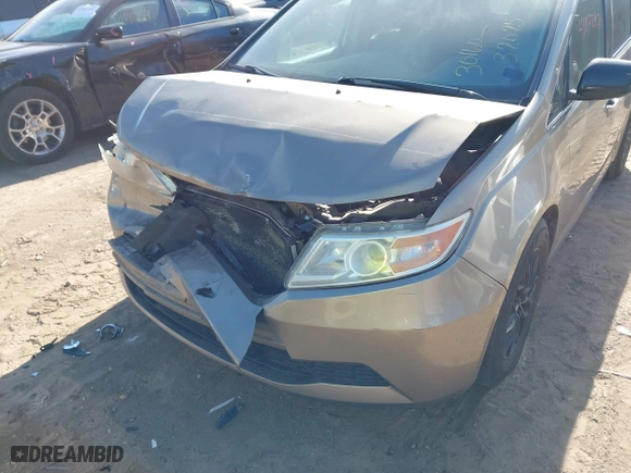2011 Honda Odyssey EX-L with VIN 5FNRL5H69BB060271, listed as a IAAI auction lot 41872970 with 1 mi miles. Bid and sale history available at carsss.com. Image 6.